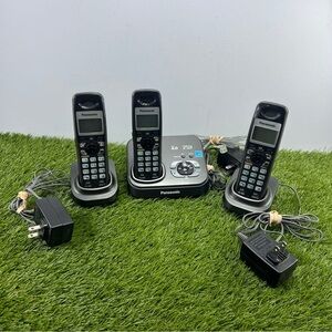 Panasonic KX-TG9331T  1.9 GHz Trio Handsets Single Line Cordless Phone + 3 Base